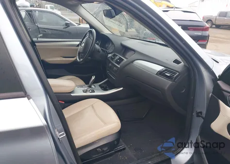 2013 BMW X3 xDrive28I z USA, uszkodzony, nr VIN 5UXWX9C55D0D08564